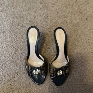 Fendi sandal fits 7 used